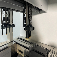 Tecan Fluent 780 Liquid Handler image 3